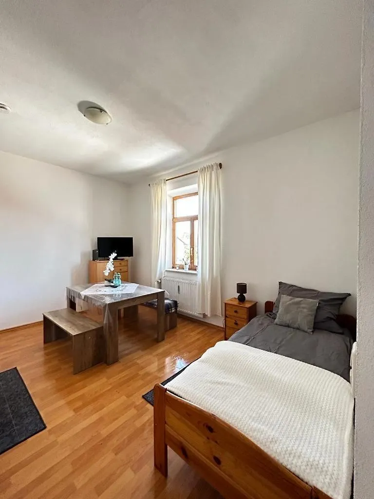 Wunderschoenes Appartement Nahe Der Berge Bruckmuhl Apartment