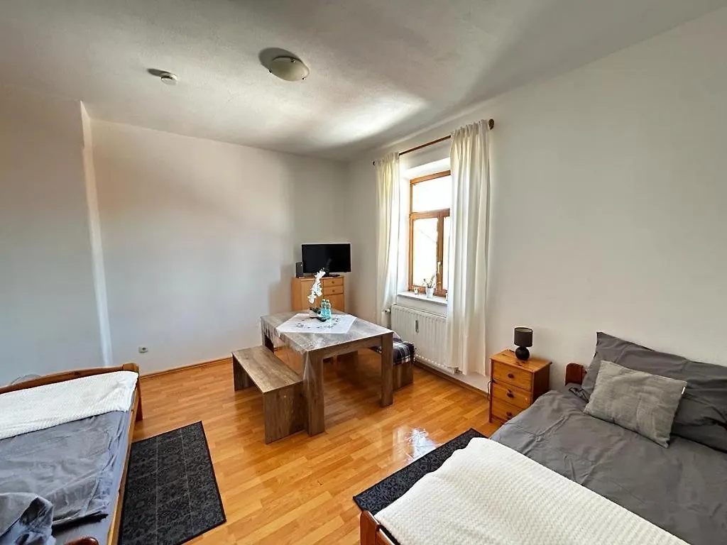 Apartment Wunderschoenes Appartement Nahe Der Berge Bruckmuhl
